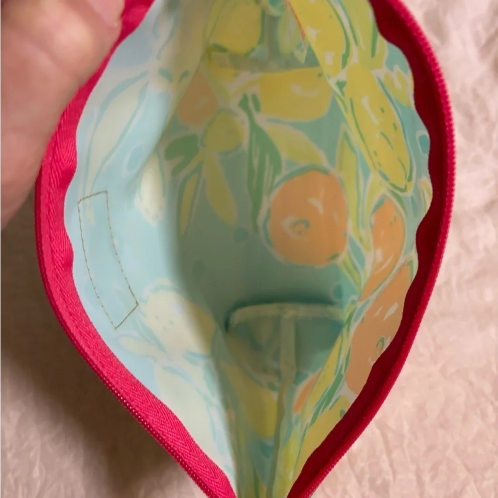 Lilly Pulitzer  Estee Lauder PVC Plastic Floral Lemon Cosmetic Makeup Bag